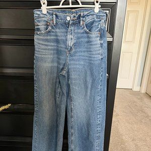 American Eagle Dreamy Drape Super High-Waisted Baggy Wide-Leg Jean, Size 4 Long